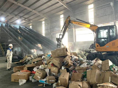 Hòa Bình: Tiêu hủy tang vật vi phạm không đủ điều kiện lưu thông trên thị trường